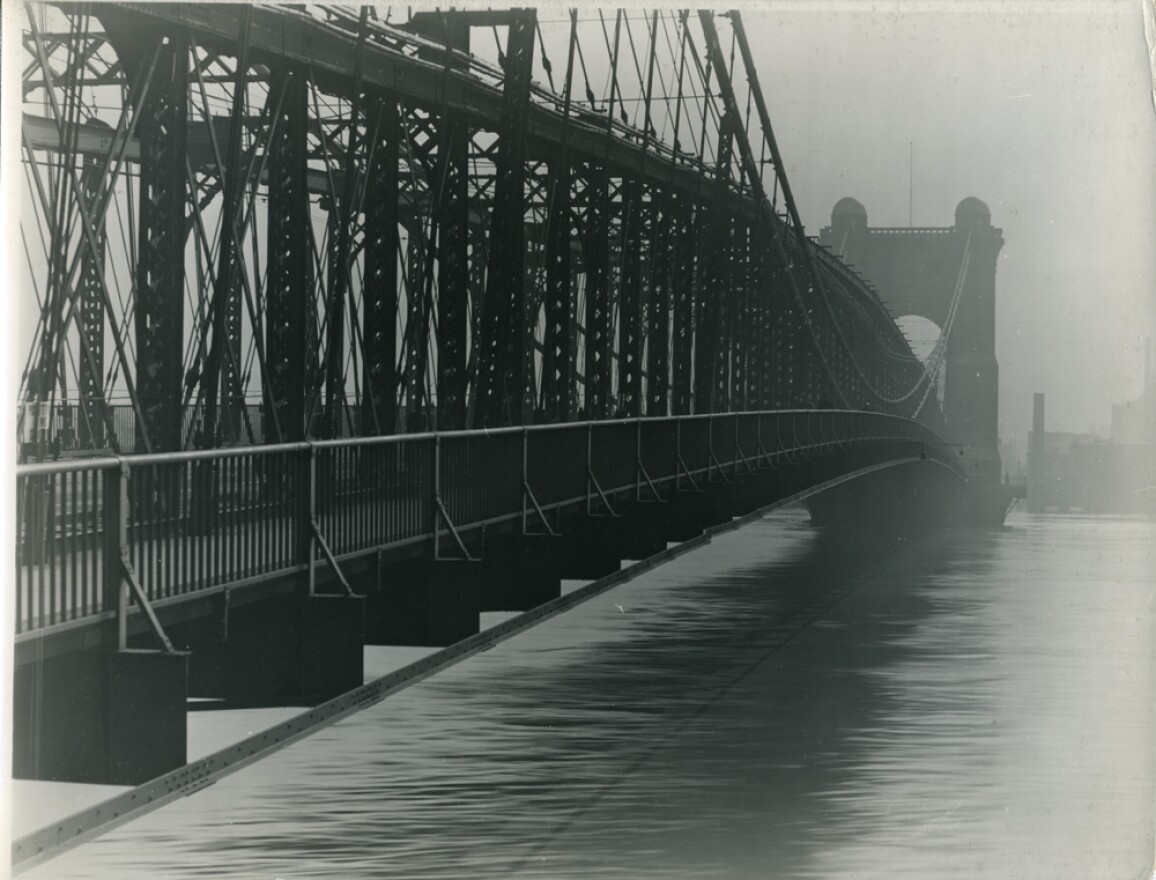 PHOTOGRAPH COURTESY OF THE COLLECTION OF THE PUBLIC LIBRARY OF CINCINNATI AND HAMILTON COUNTY